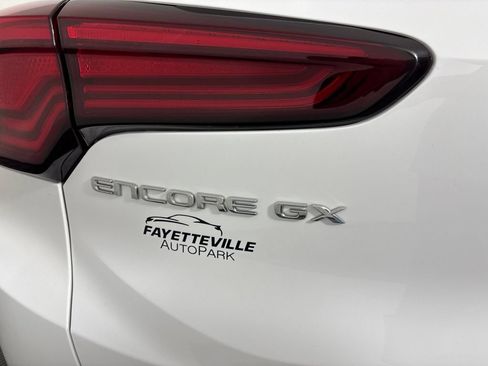 Certified 2024 Buick Encore GX Sport Touring FWD image 19
