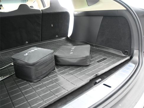 Used 2018 Tesla Model X P100D image 17