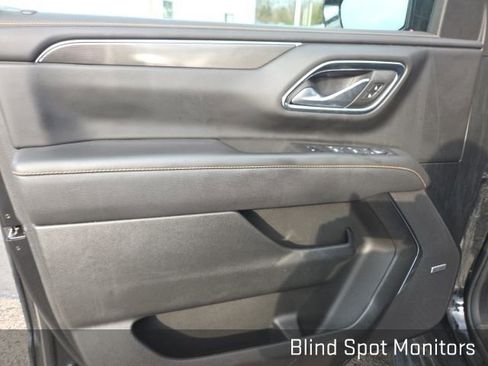 Used 2024 GMC Yukon AT4 w/ Technology Package image 10