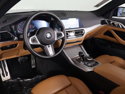 Used 2023 BMW 430i Convertible w/ M Sport Package image 8