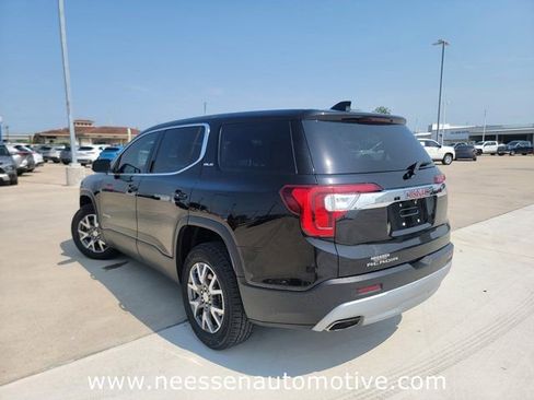 Used 2022 GMC Acadia SLE w/ LPO, Floor Liner Package FWD image 5