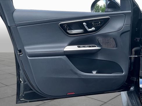 Certified 2026 Mercedes-Benz GLC 300 image 22