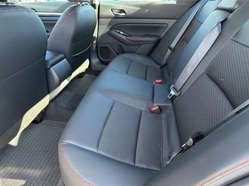 New 2025 Nissan Altima 2.5 SR image 16