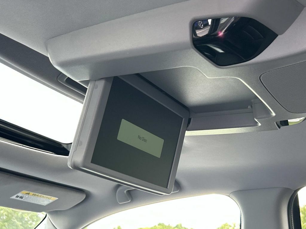 Used 2022 Honda Pilot Elite image 27