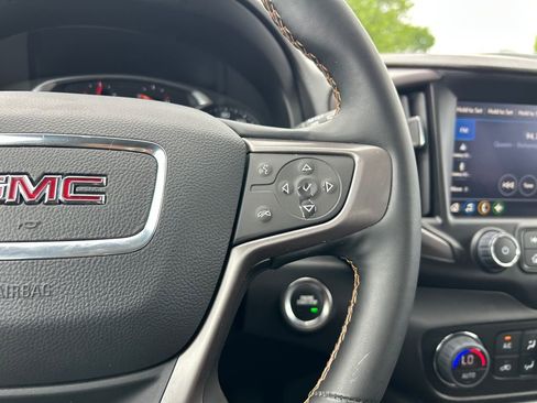 Used 2024 GMC Terrain AT4 AWD/4WD image 23