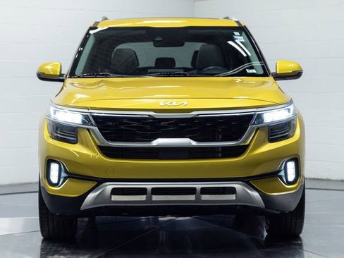 Used 2023 Kia Seltos SX w/ SX Sunroof Package image 5