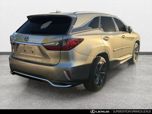 Used 2018 Lexus RX 350L Luxury w/ Accessory Package FWD image 3