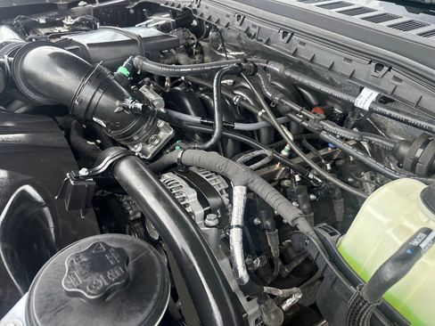 Used 2024 Ford F250 XLT image 29