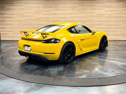 Used 2023 Porsche 718 Cayman GT4 RWD image 12