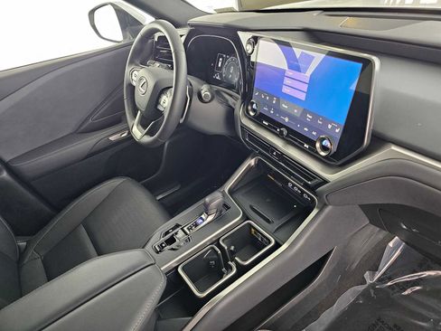 Used 2024 Lexus TX 350 FWD image 11