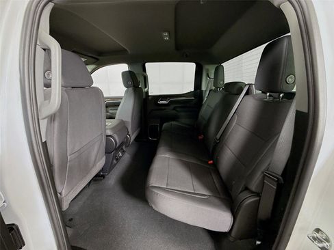 New 2026 GMC Sierra 1500 SLE AWD/4WD image 18