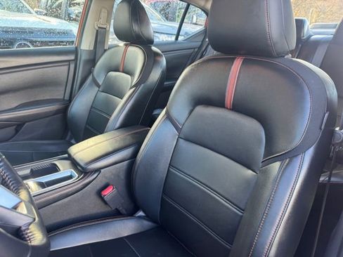 Used 2024 Nissan Sentra SR w/ SR Premium Package image 21