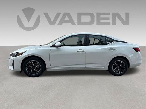 Certified 2024 Nissan Sentra SV FWD image 21