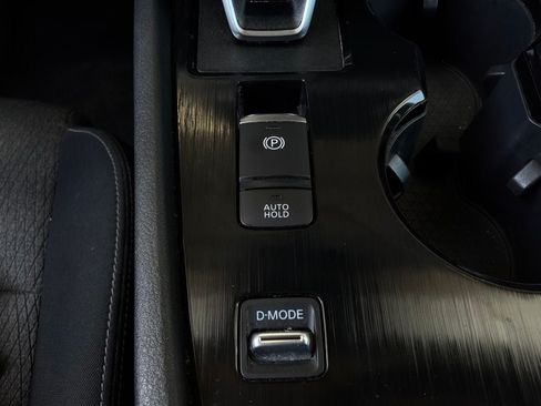 Used 2026 Nissan Rogue SV FWD image 23