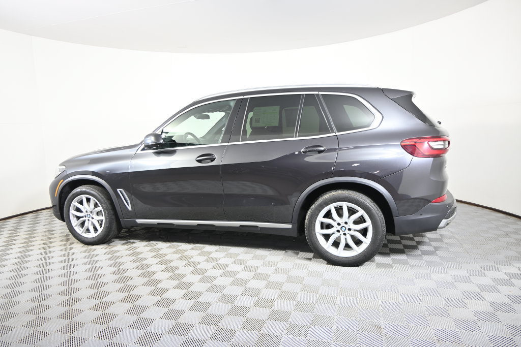 Used 2019 BMW X5 xDrive40i w/ Premium Package 2 AWD/4WD image 3