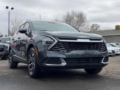 Used 2024 Kia Sportage EX image 1