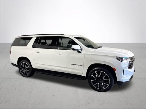 Used 2021 Chevrolet Suburban RST w/ Luxury Package AWD/4WD image 4