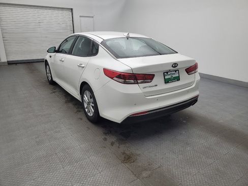 Used 2018 Kia Optima LX image 5