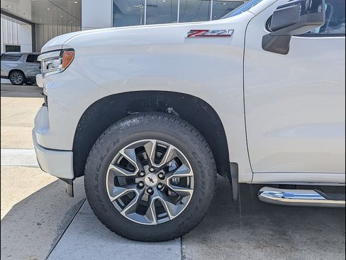 New 2026 Chevrolet Silverado 1500 RST w/ Convenience Package II AWD/4WD image 10