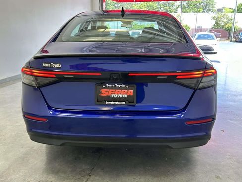 Used 2024 Honda Accord Sport image 4