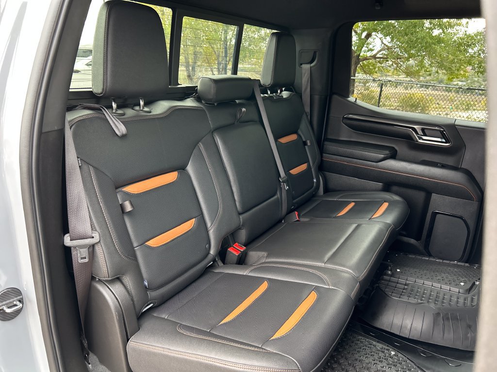 Used 2024 GMC Sierra 1500 AT4 w/ Technology Package AWD/4WD image 22