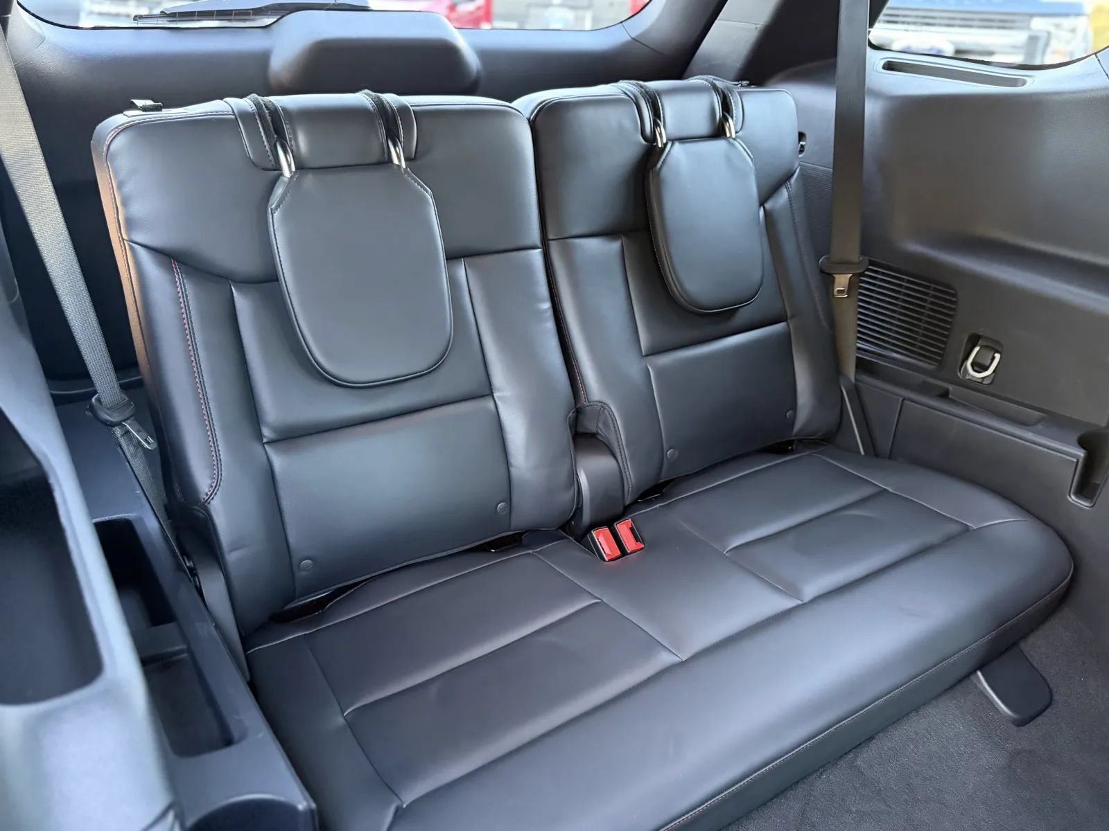 Used 2026 Ford Explorer ST w/ Sun And Sound Package AWD/4WD image 19