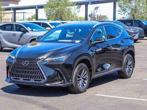 Certified 2025 Lexus NX 250 FWD w/ Accessory Package (2T) image 3