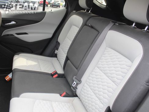 Used 2018 Chevrolet Equinox LT w/ Sun & Infotainment Package image 23