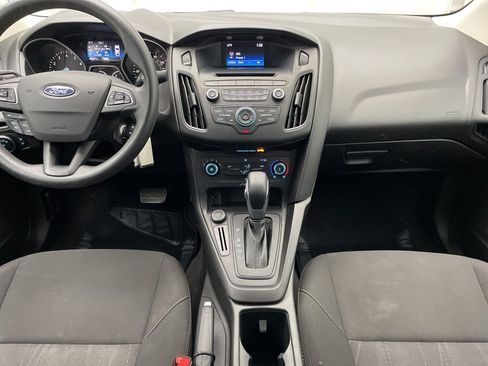 Used 2017 Ford Focus SE image 30