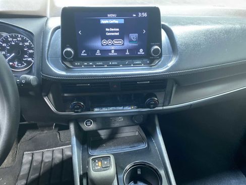 Used 2023 Nissan Rogue SV FWD image 16