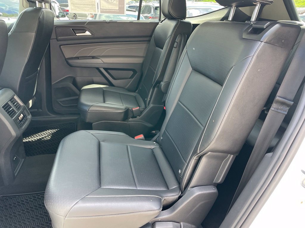 Used 2022 Volkswagen Atlas SEL R-Line AWD/4WD image 7