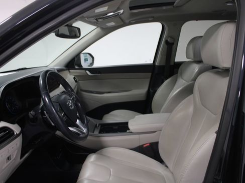 Used 2021 Hyundai Palisade SEL w/ Premium Package FWD image 17