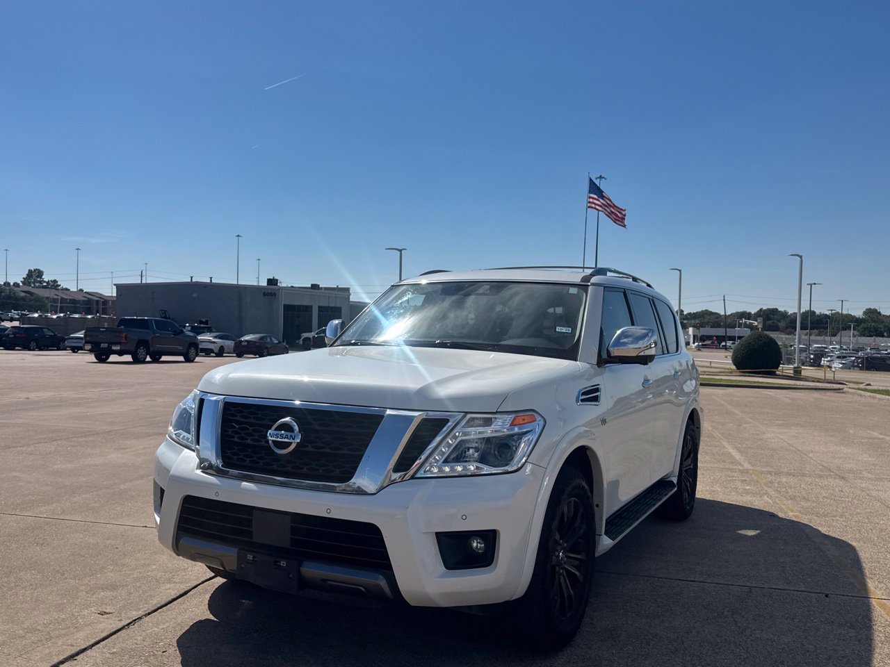 Used 2019 Nissan Armada Platinum w/ Captain's Chairs Package RWD image 9