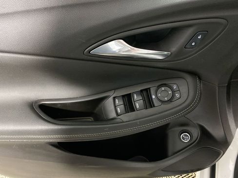 Used 2023 Buick Encore GX Select w/ Sport Touring Package image 13