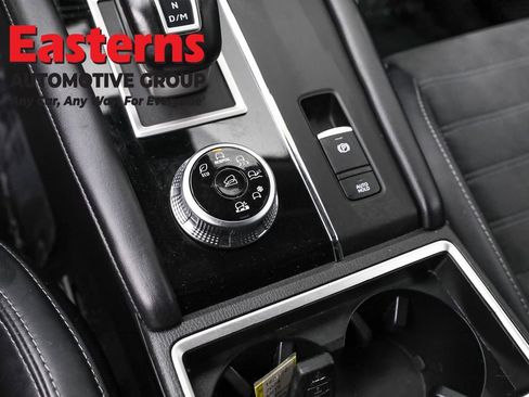 Used 2024 Mitsubishi Outlander SE image 21