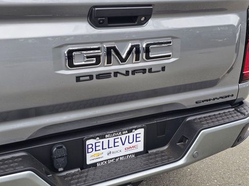 New 2026 GMC Canyon Denali w/ LPO, Black Badging Package image 15