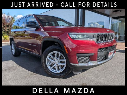 Used 2022 Jeep Grand Cherokee L Laredo w/ Luxury Tech Group I AWD/4WD image 1