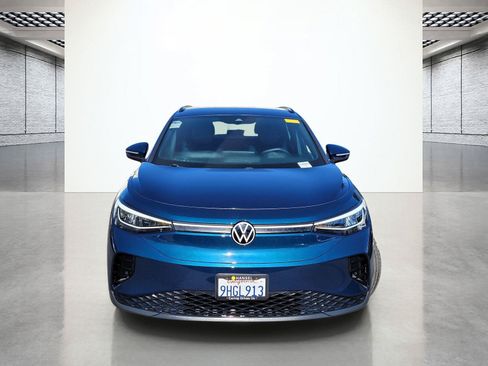 Used 2023 Volkswagen ID.4 2WD image 4