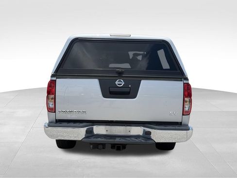 Used 2013 Nissan Frontier SV RWD image 24