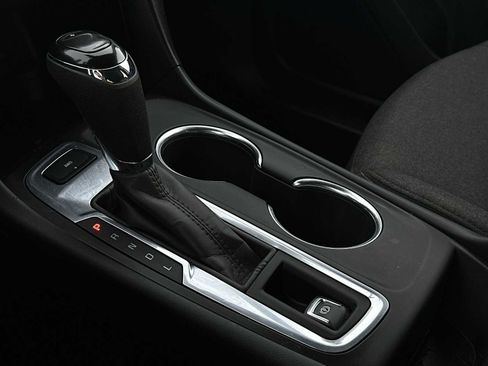 Used 2021 Chevrolet Equinox LT w/ LPO, Cargo Package image 19