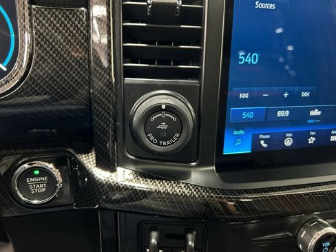 Used 2022 Ford F150 Lariat w/ Equipment Group 502A High AWD/4WD image 17