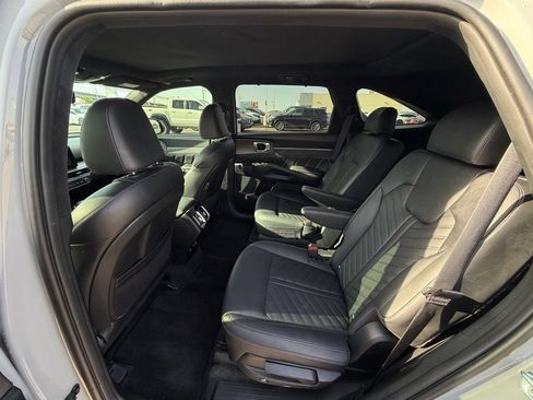 Used 2024 Kia Sorento SX Prestige AWD/4WD image 23