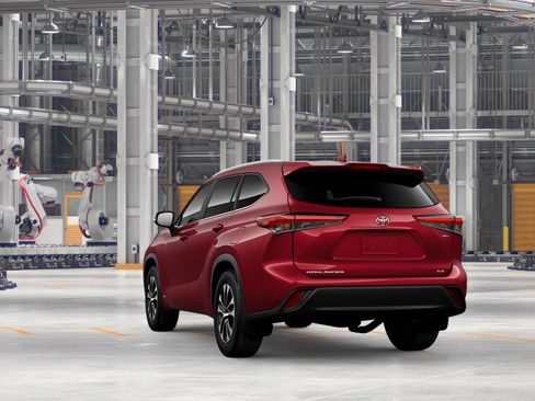 New 2026 Toyota Highlander XLE AWD/4WD image 9