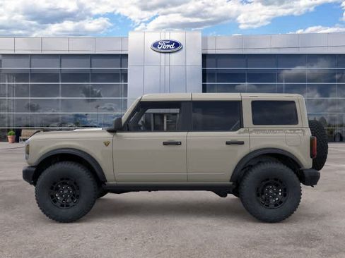 New 2026 Ford Bronco Badlands AWD/4WD image 3