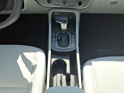 New 2026 Hyundai Kona SE AWD/4WD image 9