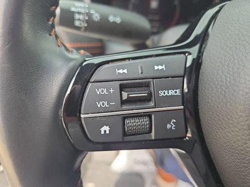 Certified 2025 Honda HR-V Sport image 18
