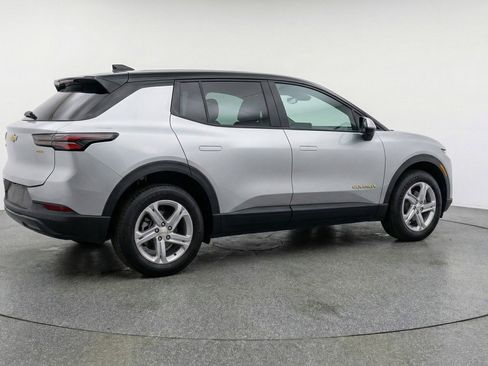 Used 2025 Chevrolet Equinox LT image 9