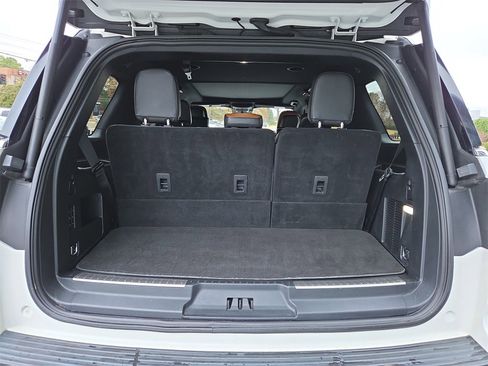 Used 2020 Lincoln Navigator Reserve w/ Luxury Package image 16