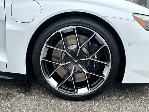 New 2026 Audi RS e-tron GT Base image 59