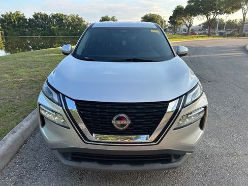 Used 2022 Nissan Rogue SV FWD image 9